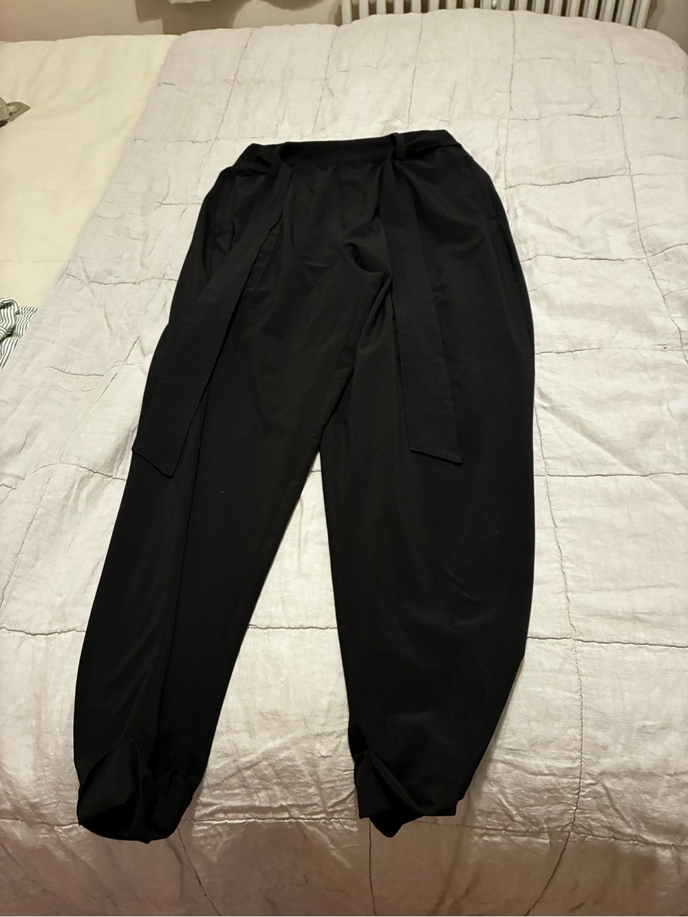 Athleta Black Tapered Tie-Waist Pants